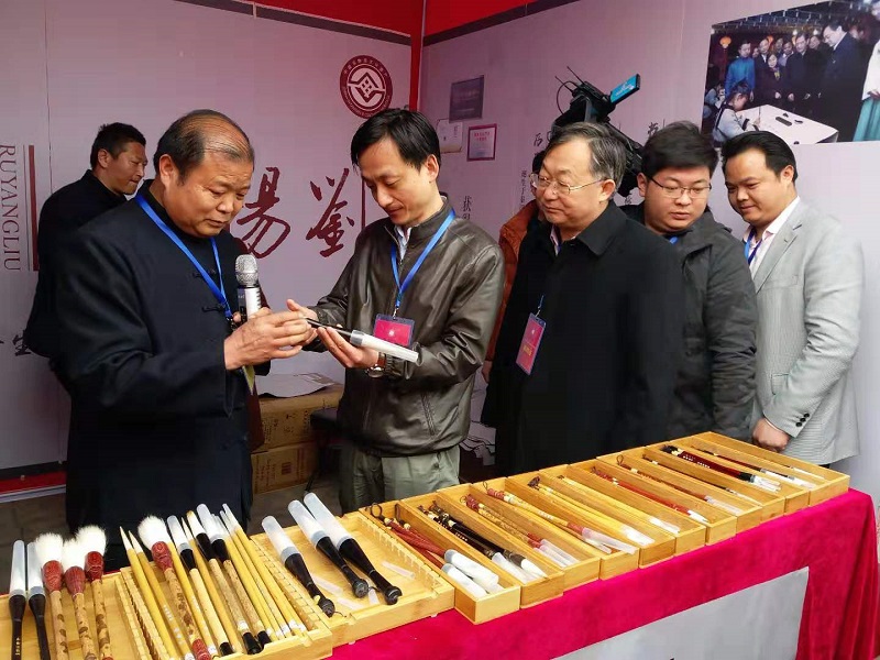 九省“非遗”文化亮相淮阳    汝阳刘毛笔荣耀参展