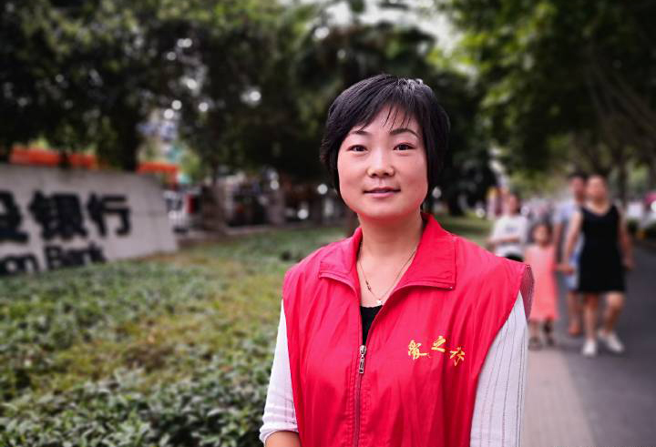喜迎中秋•助力创卫—周口爱之行志愿服务队在行动