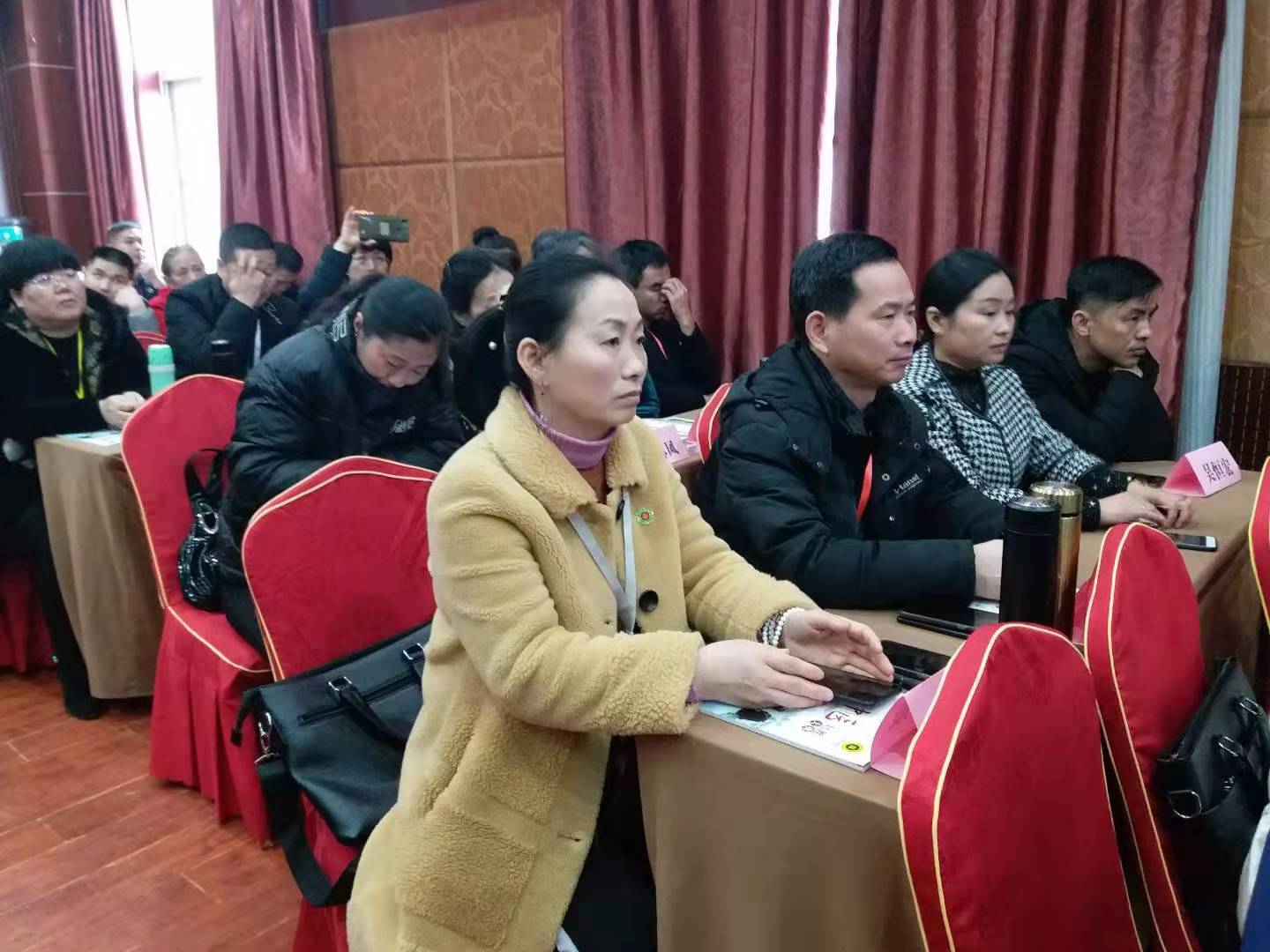 弘扬民族文化 传承中医精华——首届民间中医绝技展示大会在周口召开