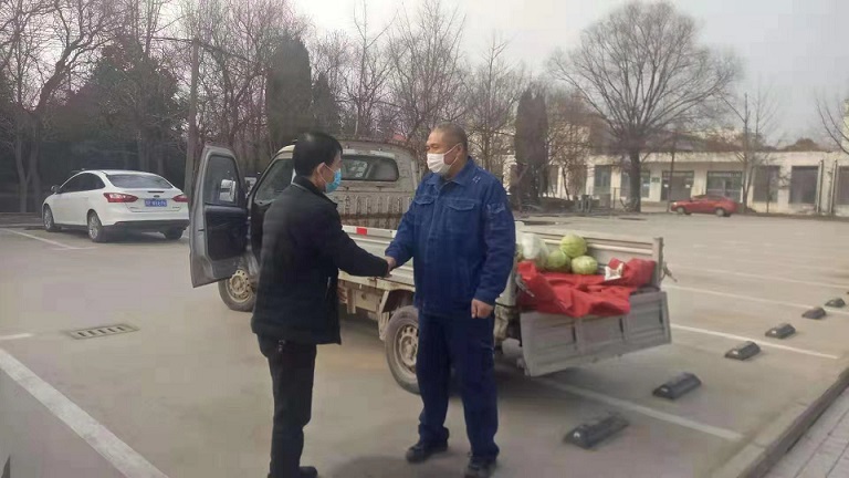 “基地蔬菜免费供医院 ！” 面对疫情，河南”辣木”献爱心