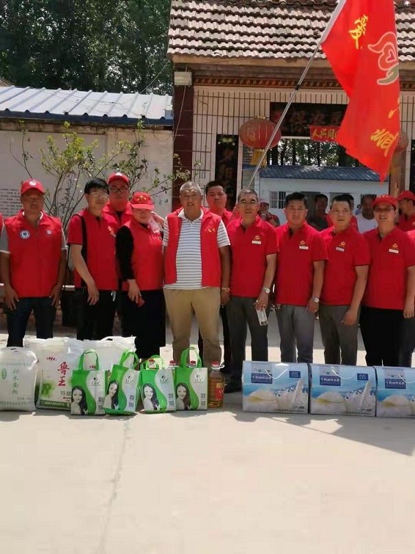 “基地蔬菜免费供医院 ！” 面对疫情，河南”辣木”献爱心
