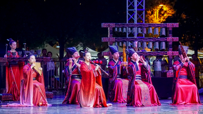“华夏正声”——中原古代音乐考古复原展演亮相河南艺术中心文化广场