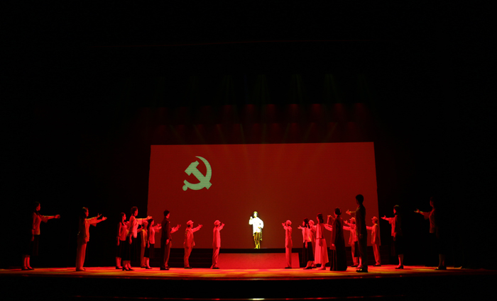 河南豫剧院青年团新创大型现代豫剧《向警予》在郑成功首演