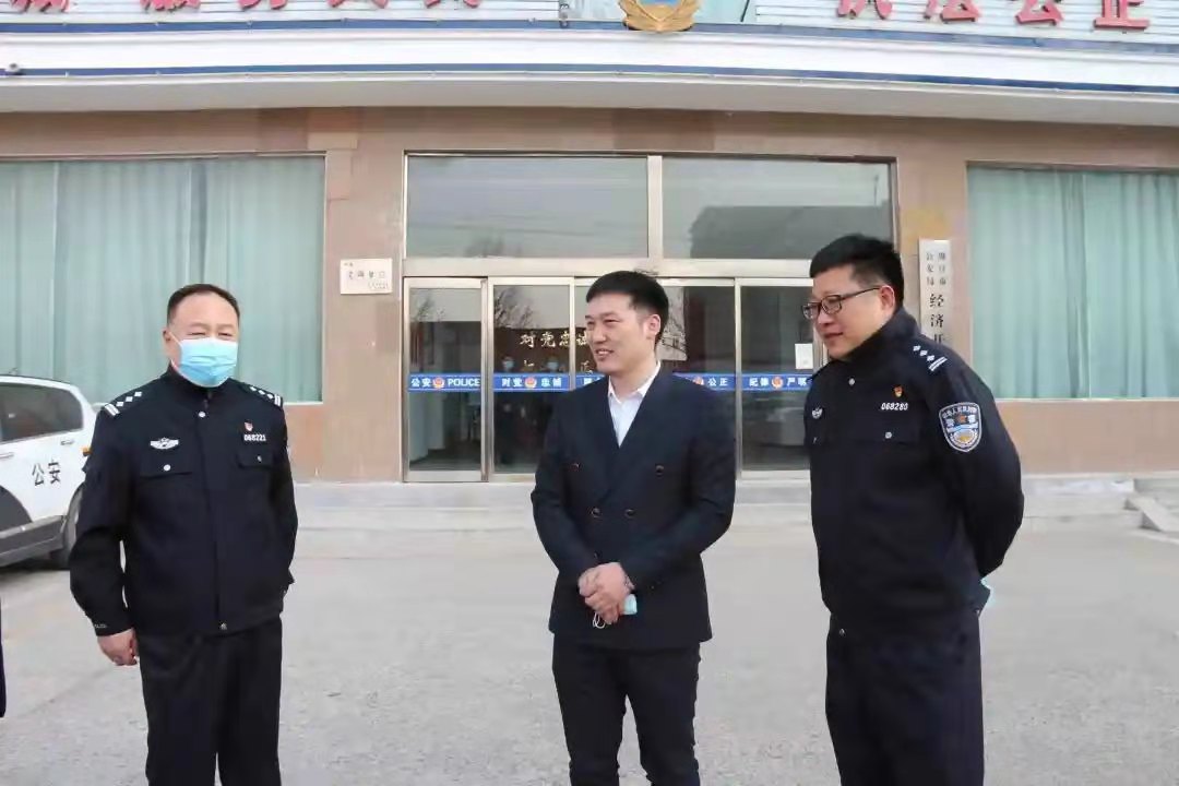 中原众恒暖心慰问周口市区公安分局一线民警