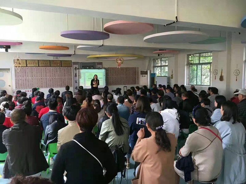 张霞：传统文化的拓荒者