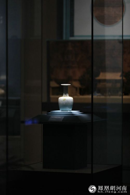 郑州博物馆“汝地瓷光”联展：一抹天青，温润如玉