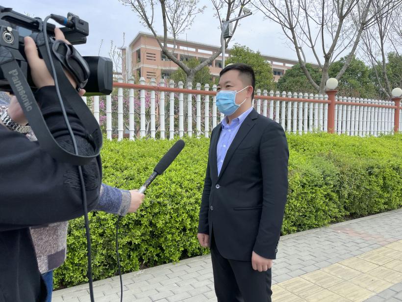 共青团周口市委携手中原众恒集团慰问防疫一线人员