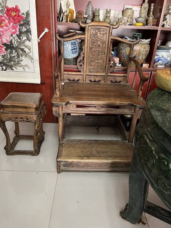 罕见藏品黄花梨轿椅惊现周口