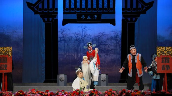 全国豫剧一家亲 “狮吼剧团”在京展示青春力量