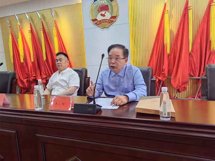 听取意见建议 部署今后工作周口市古玩商会召开成立后第一次工作会议