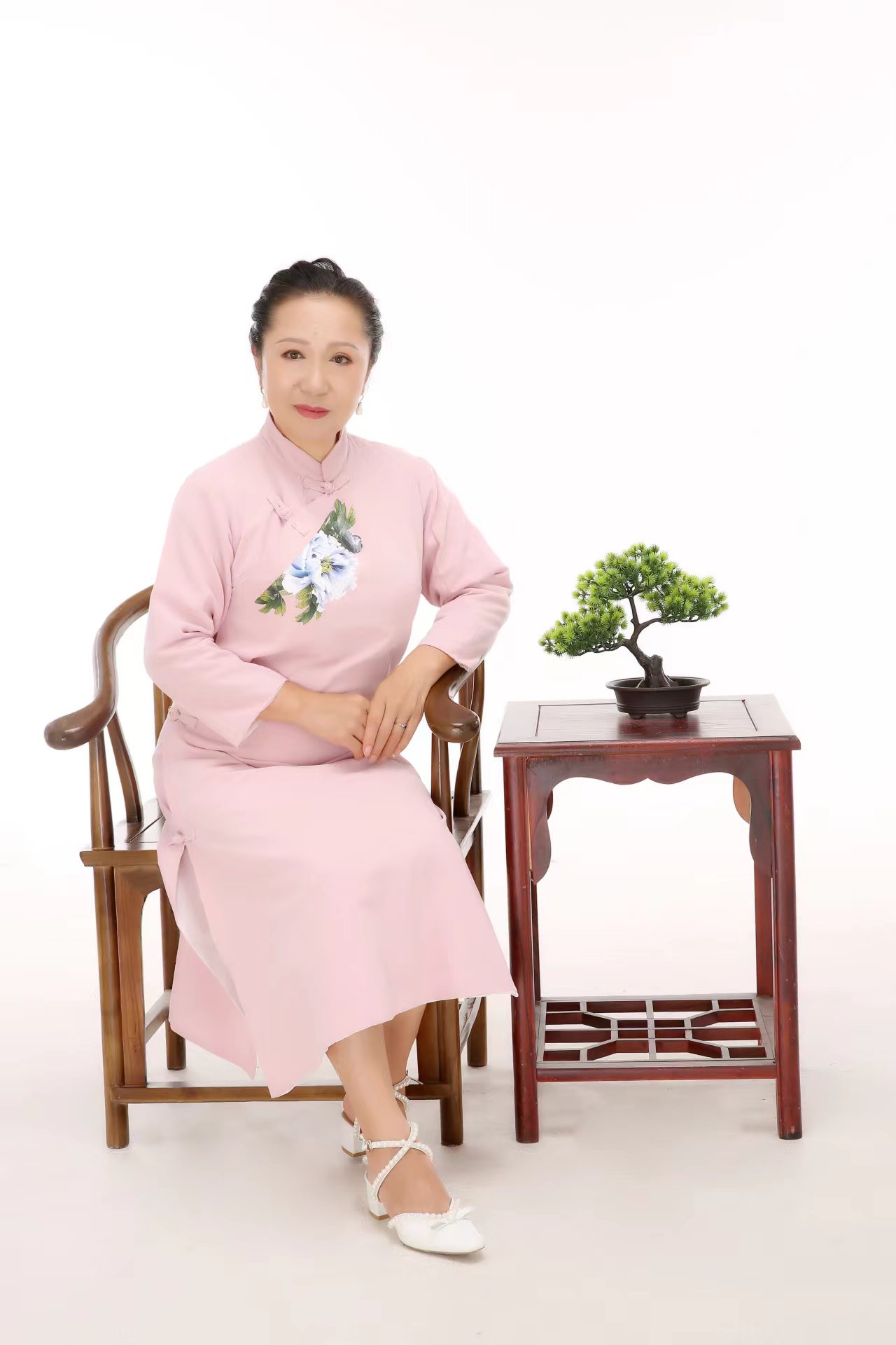 郝英莲  ：《道德经》中的智慧和能量